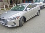Hyundai Elantra-3