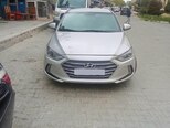 Hyundai Elantra-1