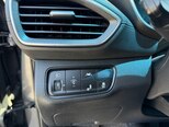 Hyundai Santa Fe-12
