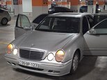 Mercedes E 240-3