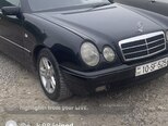 Mercedes E 300-11
