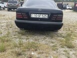 Mercedes E 300-3