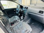 Volkswagen Polo-8
