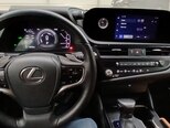 Lexus ES 300h-12