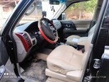 Mitsubishi Pajero-8