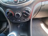 Hyundai Accent-11