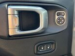 Jeep Wrangler-10