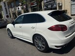 Porsche Cayenne S-9