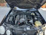 Mercedes E 220-4