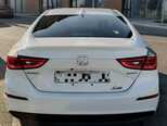 Honda Insight-9