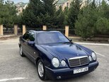 Mercedes E 200-2