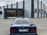 Mercedes E 200-4