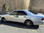 Mercedes E 220-2