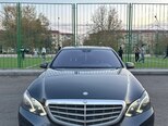 Mercedes E 220-1