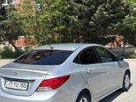 Hyundai Accent-3
