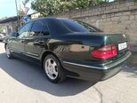 Mercedes E 240-4