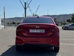 Hyundai Accent-5