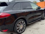 Porsche Cayenne-11