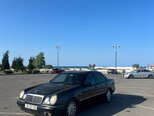 Mercedes E 240-2