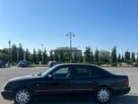 Mercedes E 240-3