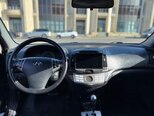 Hyundai Elantra-13