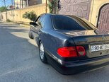 Mercedes E 200-8