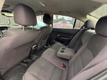 Chevrolet Cruze-16