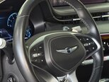 Genesis GV70-16
