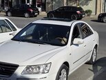 Hyundai Sonata-12
