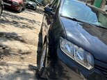Renault Logan-13