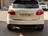 Porsche Cayenne-2