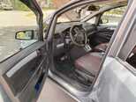 Opel Zafira-5
