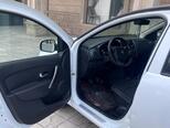 Renault Sandero-8