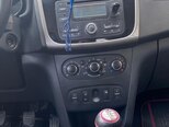 Renault Sandero-10