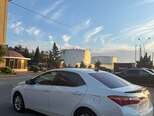 Toyota Corolla-4