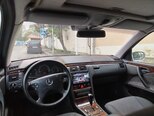 Mercedes E 240-5