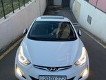 Hyundai Elantra-3