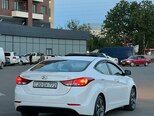 Hyundai Elantra-2