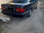 Mercedes E 230-9