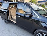 Kia Carnival-10