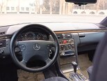 Mercedes E 230-2