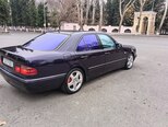 Mercedes E 230-12