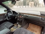 Mercedes E 230-7