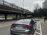 Hyundai Elantra-5