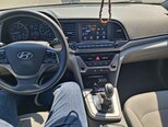 Hyundai Elantra-11