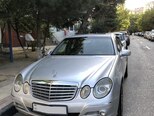 Mercedes E 220-2