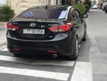Hyundai Elantra-2