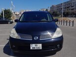 Nissan Tiida-1