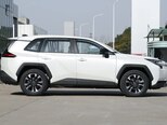 Toyota RAV4-8