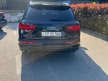 Audi Q7-9